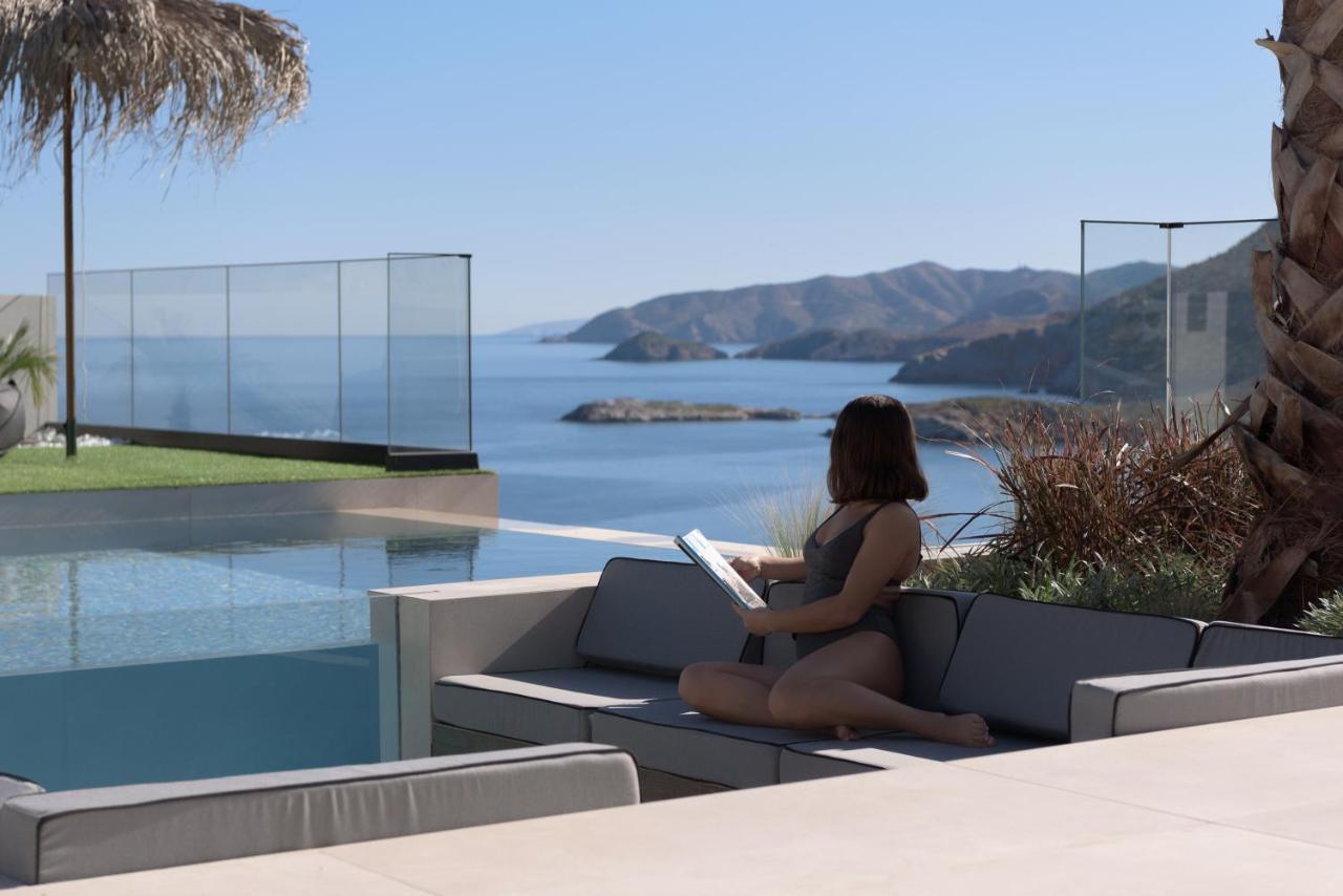 Mayana Luxury Villa, An Infinite Blue Experience, By Thinkvilla Bali  Kültér fotó
