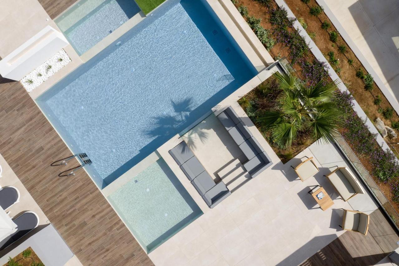 Mayana Luxury Villa, An Infinite Blue Experience, By Thinkvilla Bali  Kültér fotó